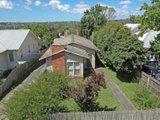 https://images.listonce.com.au/custom/160x/listings/25-camden-road-newtown-vic-3220/141/01699141_img_04.jpg?hiWjQPl4oSU