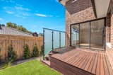 https://images.listonce.com.au/custom/160x/listings/25-carmen-close-doncaster-east-vic-3109/697/01643697_img_02.jpg?xg2aJ3QYN_M