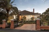 https://images.listonce.com.au/custom/160x/listings/25-chaucer-crescent-canterbury-vic-3126/043/01549043_img_16.jpg?5amT3MnhwlA