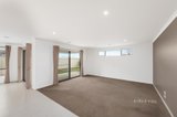 https://images.listonce.com.au/custom/160x/listings/25-chifley-drive-delacombe-vic-3356/381/01184381_img_05.jpg?w-bSVZlpDGI