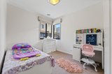 https://images.listonce.com.au/custom/160x/listings/25-cinnabar-avenue-mount-waverley-vic-3149/032/01643032_img_11.jpg?lvNiGoUPE_w