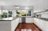 https://images.listonce.com.au/custom/160x/listings/25-clydesdale-street-box-hill-vic-3128/094/01703094_img_07.jpg?UyM3AZz6fFk