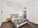 https://images.listonce.com.au/custom/160x/listings/25-cobden-street-south-melbourne-vic-3205/965/01086965_img_08.jpg?pAm8-Vr5igc