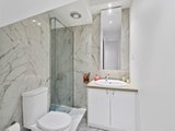 https://images.listonce.com.au/custom/160x/listings/25-cobden-street-south-melbourne-vic-3205/965/01086965_img_09.jpg?WsW5dQR5sCE
