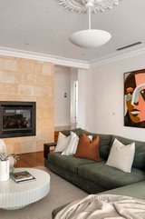 https://images.listonce.com.au/custom/160x/listings/25-como-street-alphington-vic-3078/424/01718424_img_13.jpg?CHbXOTmYFe0