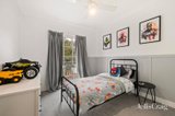 https://images.listonce.com.au/custom/160x/listings/25-corbetts-road-launching-place-vic-3139/853/01799853_img_13.jpg?E2UwfyvGkck