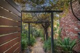 https://images.listonce.com.au/custom/160x/listings/25-diosma-road-eltham-vic-3095/964/01716964_img_17.jpg?9BSemWm97mM