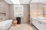 https://images.listonce.com.au/custom/160x/listings/25-durham-street-newington-vic-3350/157/01985157_img_15.jpg?R-MkHJ529P4