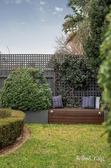 https://images.listonce.com.au/custom/160x/listings/25-elm-place-prahran-vic-3181/990/01769990_img_12.jpg?cs8tGHOrbFQ