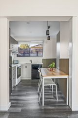 https://images.listonce.com.au/custom/160x/listings/25-evans-street-fairfield-vic-3078/704/01771704_img_13.jpg?lwcfA1wZU_o