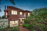 https://images.listonce.com.au/custom/160x/listings/25-goldthorns-avenue-kew-vic-3101/364/00240364_img_01.jpg?90OTv4cZk64