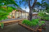 https://images.listonce.com.au/custom/160x/listings/25-greenways-road-glen-waverley-vic-3150/555/00382555_img_08.jpg?FIA8hBXsdn8