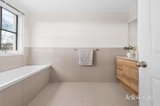 https://images.listonce.com.au/custom/160x/listings/25-halcyon-court-doncaster-east-vic-3109/731/01809731_img_09.jpg?r8cp5kFctoY