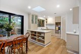 https://images.listonce.com.au/custom/160x/listings/25-haleys-gully-road-hurstbridge-vic-3099/977/01291977_img_07.jpg?AchSrYRSj2Y