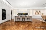 https://images.listonce.com.au/custom/160x/listings/25-hilton-street-mount-waverley-vic-3149/870/01935870_img_08.jpg?iwmfYMwAPc8