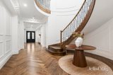 https://images.listonce.com.au/custom/160x/listings/25-hilton-street-mount-waverley-vic-3149/870/01935870_img_15.jpg?8-lKhbJcqqY