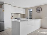 https://images.listonce.com.au/custom/160x/listings/25-hubble-road-croydon-vic-3136/753/01525753_img_08.jpg?pNRahBasxxU