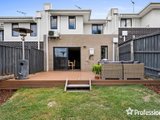 https://images.listonce.com.au/custom/160x/listings/25-hubble-road-croydon-vic-3136/753/01525753_img_19.jpg?1FA0bRacASk