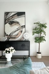https://images.listonce.com.au/custom/160x/listings/25-jasmine-circuit-glen-waverley-vic-3150/886/01719886_img_07.jpg?eAYTxqyc42Y