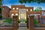 https://images.listonce.com.au/custom/160x/listings/25-kalimna-street-balwyn-vic-3103/348/00395348_img_01.jpg?dpoHNsOqHVM