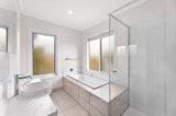 https://images.listonce.com.au/custom/160x/listings/25-keats-road-mooroolbark-vic-3138/731/01771731_img_04.jpg?9ZY5AZFC5a8