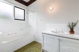 https://images.listonce.com.au/custom/160x/listings/25-lincoln-avenue-sorrento-vic-3943/413/01985413_img_13.jpg?HDkFoWYgf3I