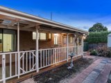 https://images.listonce.com.au/custom/160x/listings/25-mcdermott-avenue-mooroolbark-vic-3138/263/01524263_img_17.jpg?rqlPzmIGWrA