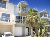 https://images.listonce.com.au/custom/160x/listings/25-mill-lane-williamstown-vic-3016/883/01202883_img_02.jpg?KcB63OXJyKE