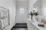 https://images.listonce.com.au/custom/160x/listings/25-molesworth-street-prahran-vic-3181/325/01813325_img_10.jpg?xK9Jvn1rNb0