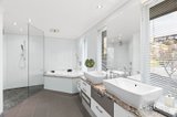 https://images.listonce.com.au/custom/160x/listings/25-monomeath-close-doncaster-east-vic-3109/487/01809487_img_07.jpg?pRrDwzxlRp8