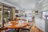 https://images.listonce.com.au/custom/160x/listings/25-morrison-crescent-kilsyth-vic-3137/199/01522199_img_03.jpg?eaPQRZfbLEs