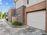 https://images.listonce.com.au/custom/160x/listings/25-narcissus-avenue-boronia-vic-3155/961/01525961_img_12.jpg?VTZjKWWpbPQ