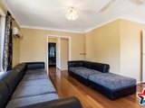 https://images.listonce.com.au/custom/160x/listings/25-numeralla-street-mooroolbark-vic-3138/710/01524710_img_04.jpg?nZSq6OHE70c