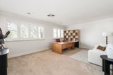 https://images.listonce.com.au/custom/160x/listings/25-oberwyl-road-camberwell-vic-3124/542/01649542_img_19.jpg?gke475J6lg0