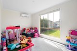 https://images.listonce.com.au/custom/160x/listings/25-odwyer-court-lovely-banks-vic-3213/619/01980619_img_12.jpg?RzJr7QTXu10