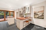 https://images.listonce.com.au/custom/160x/listings/25-patrick-avenue-croydon-north-vic-3136/704/01766704_img_03.jpg?Jy5pAzGBX4I