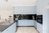 https://images.listonce.com.au/custom/160x/listings/25-reef-court-aspendale-gardens-vic-3195/599/01954599_img_07.jpg?1kIQHSFf3h0