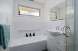 https://images.listonce.com.au/custom/160x/listings/25-ross-pincott-drive-mooroolbark-vic-3138/866/01520866_img_10.jpg?mc9zfF38ic0