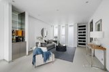 https://images.listonce.com.au/custom/160x/listings/25-russell-street-hawthorn-east-vic-3123/577/01174577_img_02.jpg?N__8roFWGOg