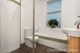 https://images.listonce.com.au/custom/160x/listings/25-scott-street-elwood-vic-3184/420/01794420_img_06.jpg?Vds0vVEWWbs