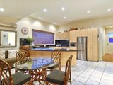 https://images.listonce.com.au/custom/160x/listings/25-seaview-parade-belmont-vic-3216/713/01699713_img_03.jpg?-MRn_1r4sk8