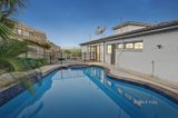 https://images.listonce.com.au/custom/160x/listings/25-solway-drive-glen-waverley-vic-3150/981/01572981_img_18.jpg?PVnRvcHt8kM