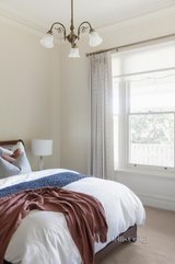 https://images.listonce.com.au/custom/160x/listings/25-st-johns-avenue-camberwell-vic-3124/405/01736405_img_20.jpg?Ix6eUMVCZh8