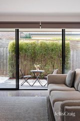 https://images.listonce.com.au/custom/160x/listings/25-talford-street-doncaster-east-vic-3109/432/01910432_img_12.jpg?D6nenqpniGc