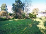 https://images.listonce.com.au/custom/160x/listings/25-taronga-crescent-croydon-vic-3136/257/01525257_img_06.jpg?q94sEEXMPlw