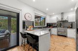 https://images.listonce.com.au/custom/160x/listings/25-therese-avenue-mount-waverley-vic-3149/528/01538528_img_04.jpg?HB94nmEj-6o