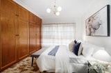 https://images.listonce.com.au/custom/160x/listings/25-venice-avenue-mitcham-vic-3132/696/01766696_img_08.jpg?ol1B60Ca8TE