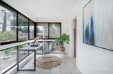 https://images.listonce.com.au/custom/160x/listings/25-venice-avenue-mitcham-vic-3132/696/01766696_img_10.jpg?Edv2dcFIQc0
