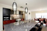 https://images.listonce.com.au/custom/160x/listings/25-wylie-way-point-cook-vic-3030/864/01818864_img_03.jpg?LgJWiTXihrM