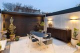 https://images.listonce.com.au/custom/160x/listings/250-canning-street-carlton-north-vic-3054/036/01771036_img_09.jpg?OlcZBHkT-FY
